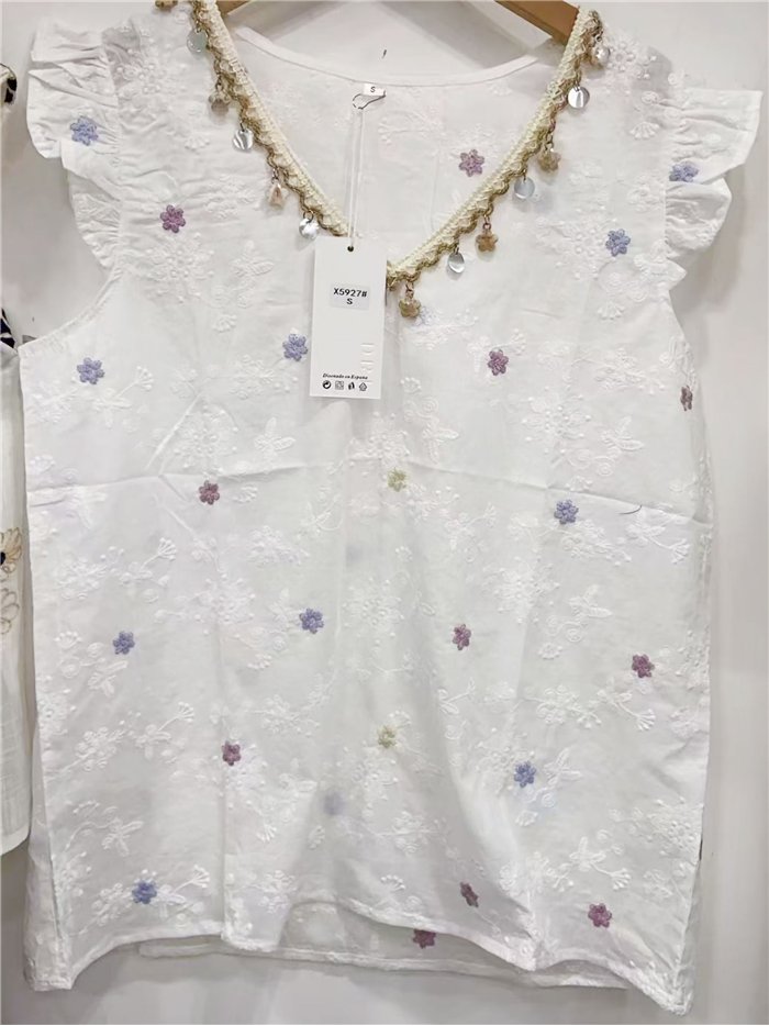 Blusa bordada flores con volante