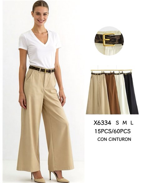 Weit geschnittene Hose mit Gürtel im Tiermuster