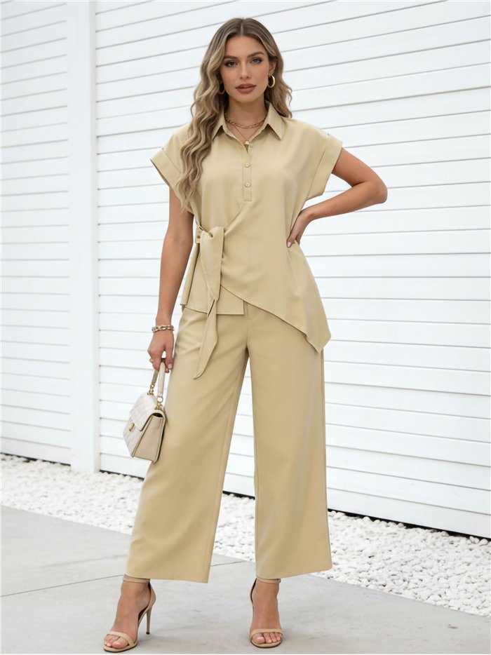 Completo blusa e pantaloni asimmetrici