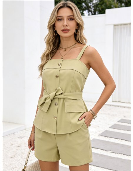 Conjunto de top tirante con cinturón y short