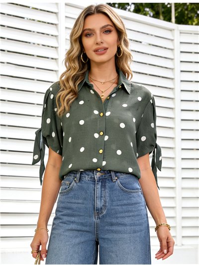 Camisa lunares con mangas lazos