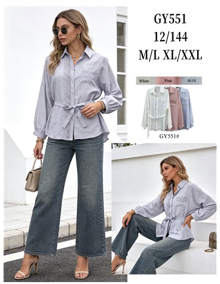 Camisa con encaje y cinturón