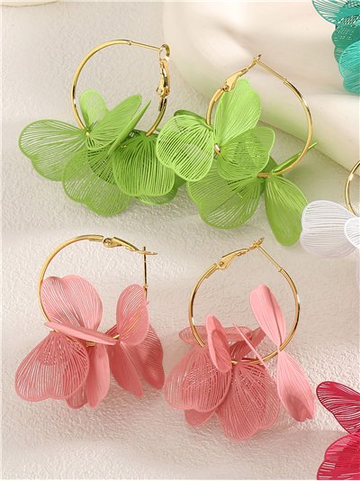 Pendientes de aro con pétalos calados 2