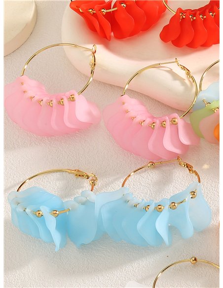 Brincos de argola com pétalas sobrepostas