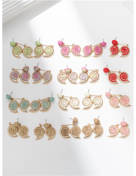 Boucles d'oreilles spirales en raphia avec monture dorée