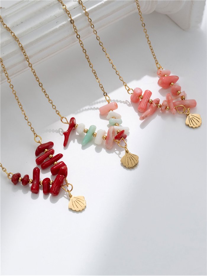 Collar estilo coral con concha