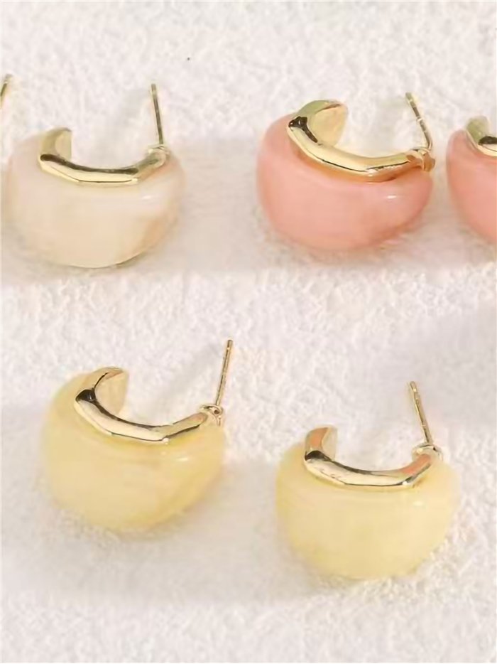 Aros de resina curtos e arredondados