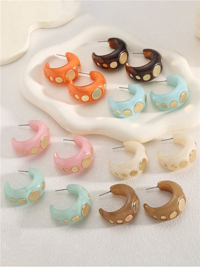 Pendientes maxi media luna con detalles dorados