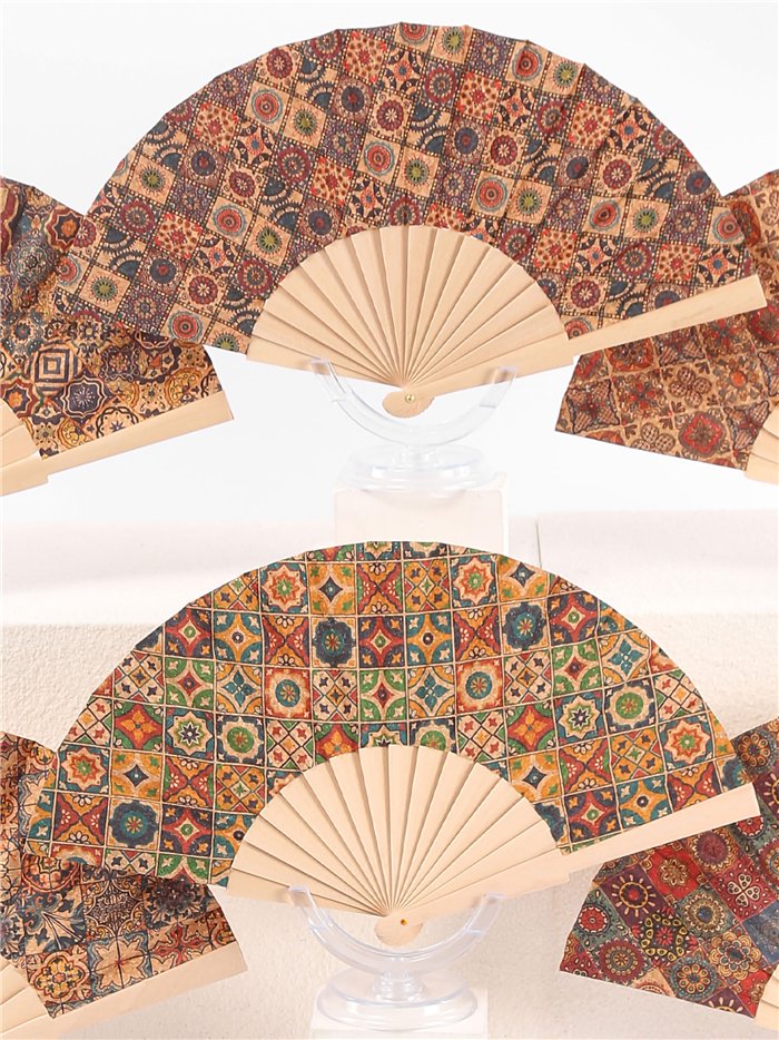 éventail à motif mosaïque