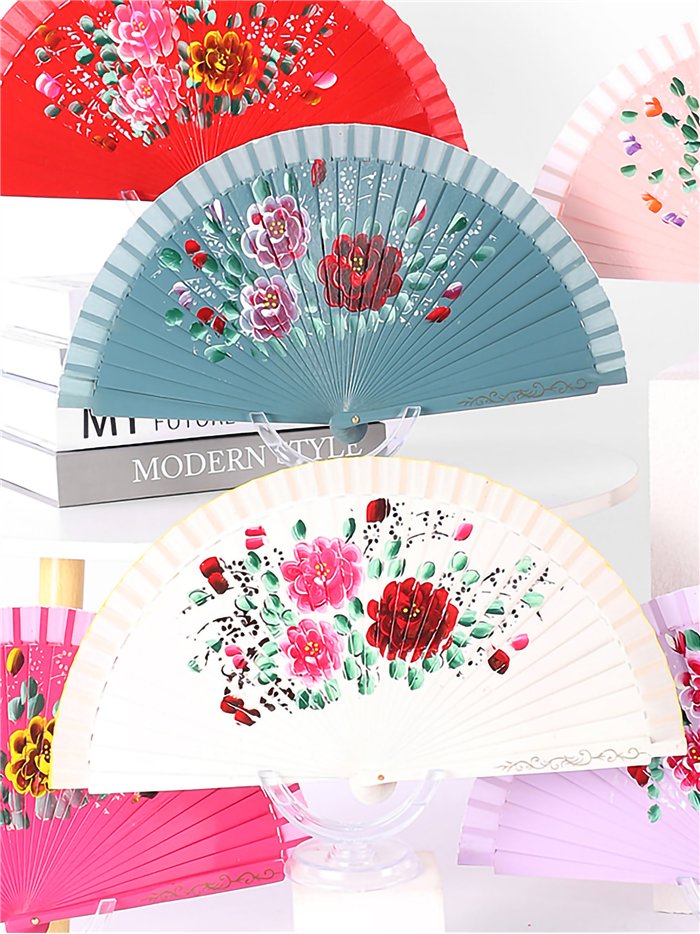 Ventaglio decorato con peonie