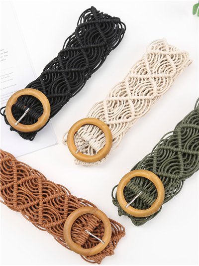 Cinturón de macramé calado