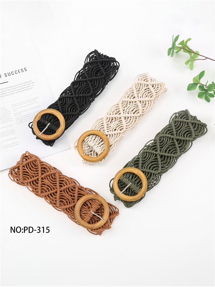 Cinturón de macramé calado