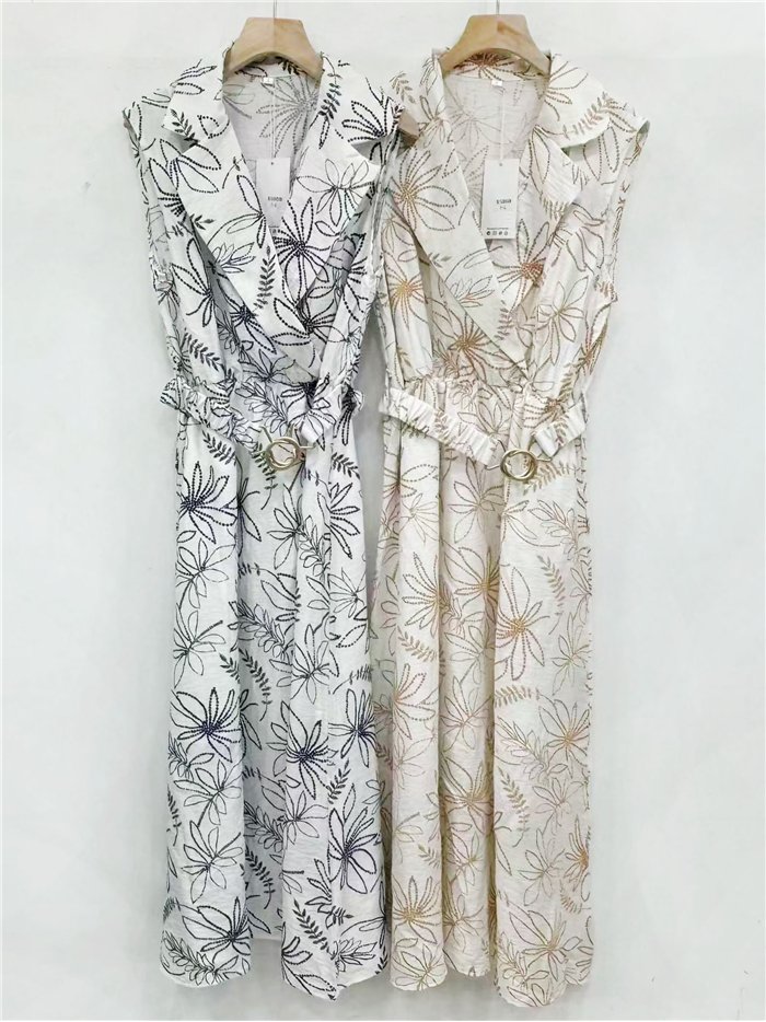 Vestido midi cruzado estampado con cinturón