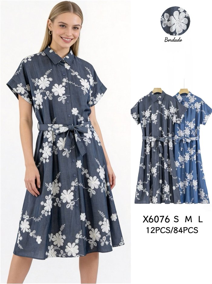 Vestido camisero bordado floral con cinturón