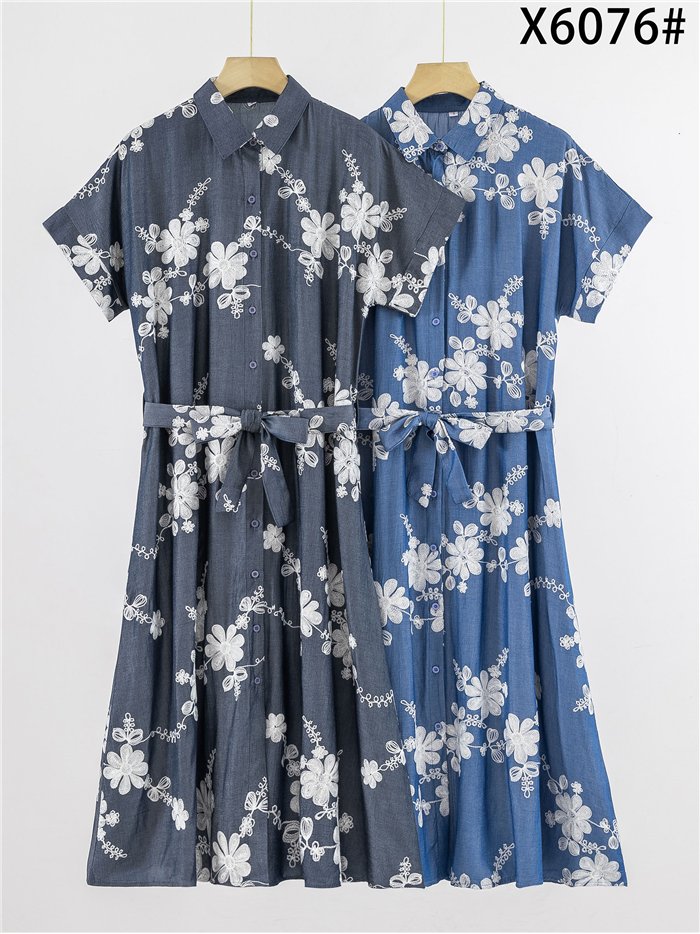 Vestido camisero bordado floral con cinturón