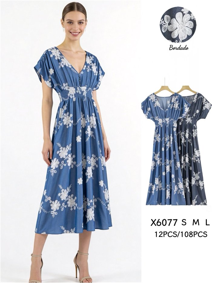 Vestido midi bordado floral con cintura fruncida