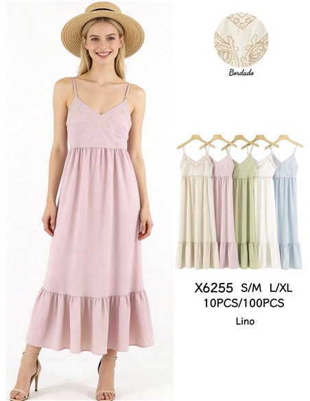 Vestido largo de tirantes con escote bordado