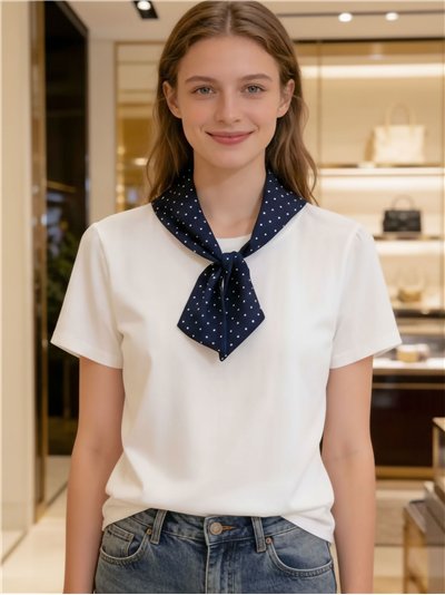 Camiseta con pañuelo marinero de lunares