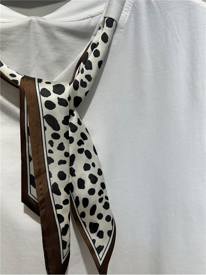 T-Shirt mit bedrucktem Halstuch