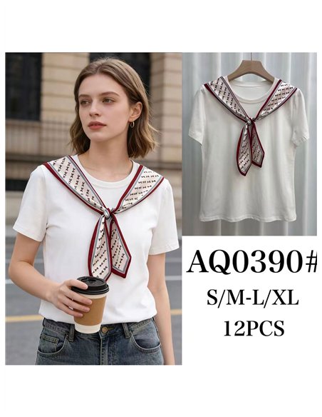 Camiseta con cuello marinero estampado