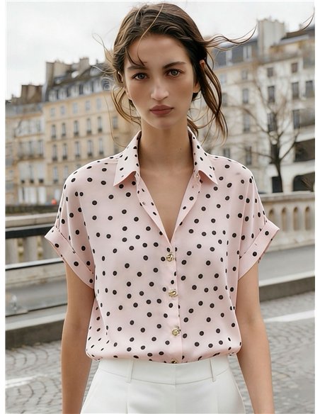 Camisa satinada de lunares