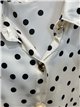 Camisa satinada de lunares