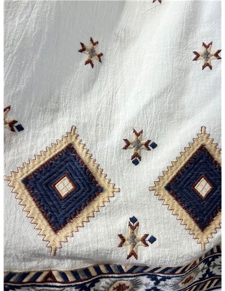 Vestido boho bordado de tirantes