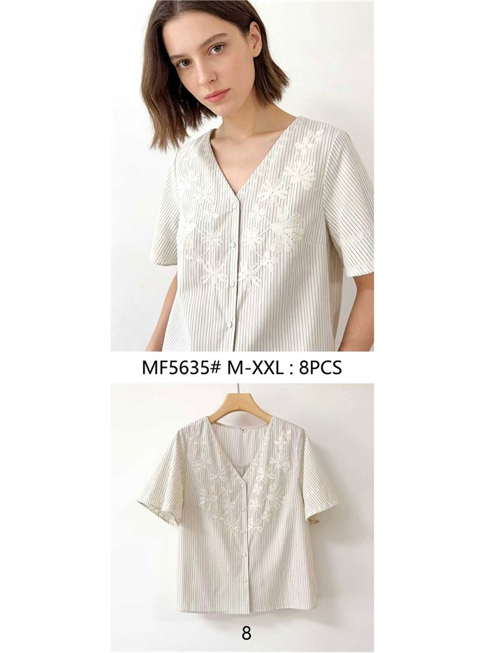 Blusa de rayas con bordado floral