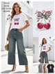 Camiseta amplia estampada cerezas y lazo