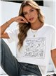 T-shirt oversize con un disegno a tratto in stile schizzo.