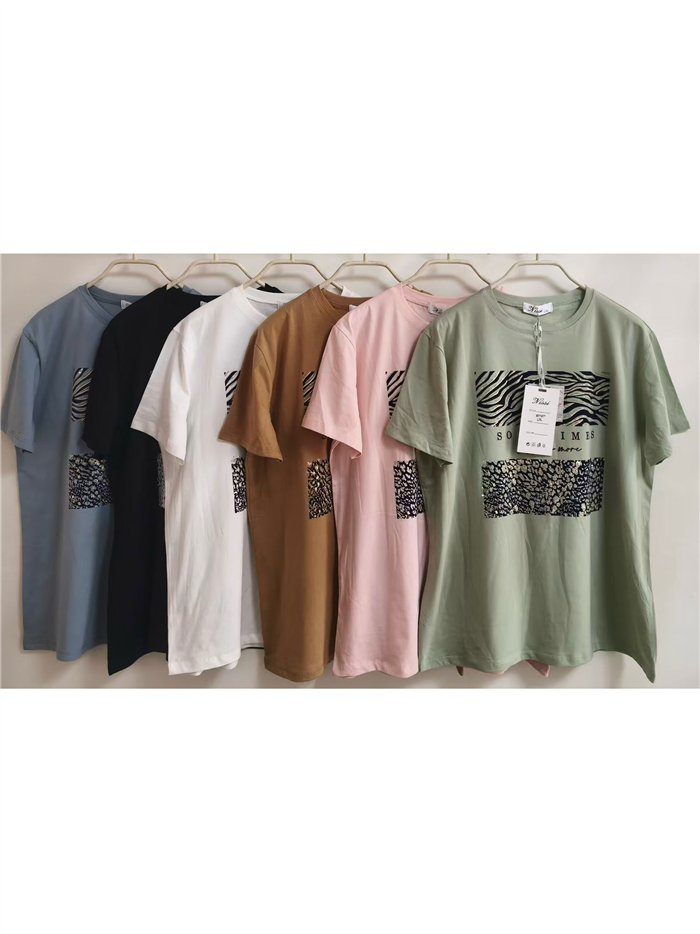 Camiseta oversized com painel de estampa animal