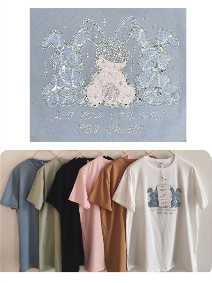 Übergroßes T-Shirt mit Hasen und Strasssteinen