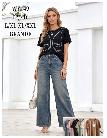 Camiseta amplia efecto chaleco con strass