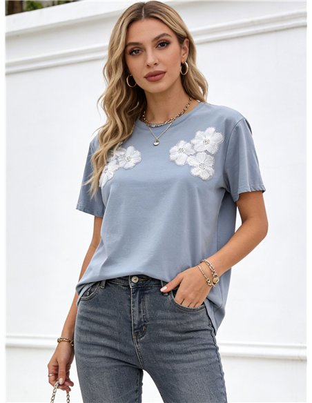 Camiseta amplia flores 3d bordadas