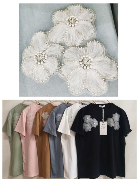 Camiseta amplia flores 3d bordadas