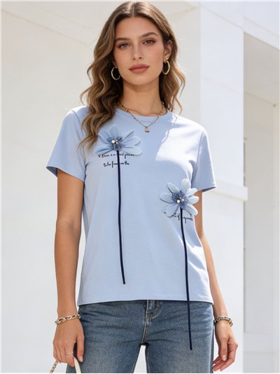 Camiseta con flores 3d en relieve