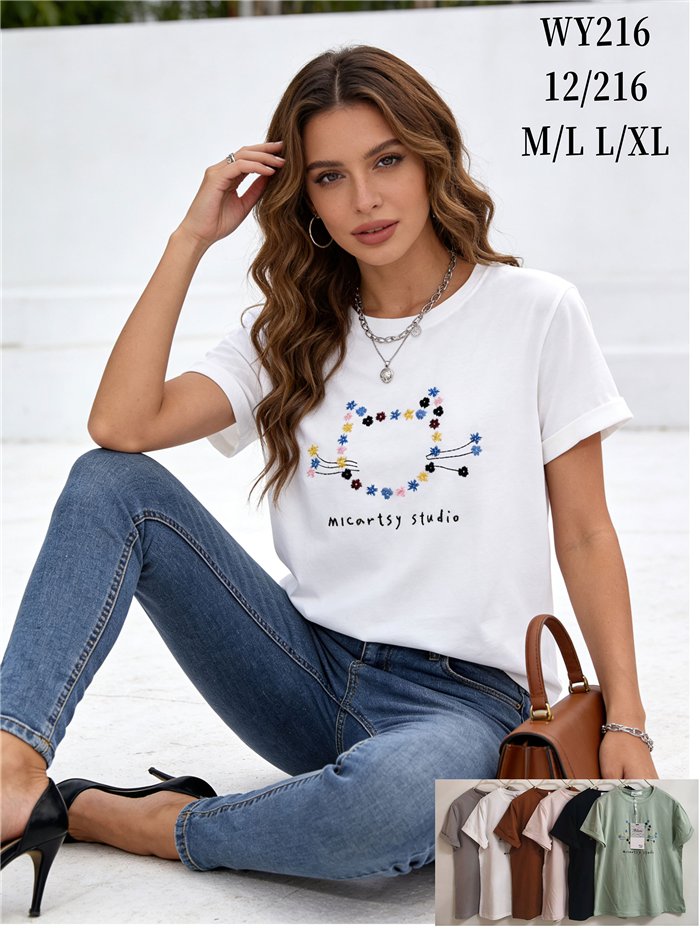T-shirt ricamata con fiori