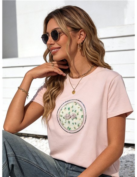 Einfaches T-Shirt mit floralem Medaillonmuster