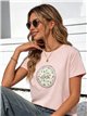 Einfaches T-Shirt mit floralem Medaillonmuster