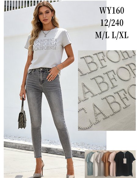 Camiseta bordada de letras en relieve