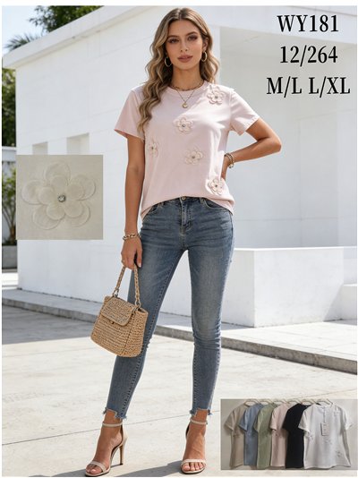 Camiseta con flores 3d aplicadas 2