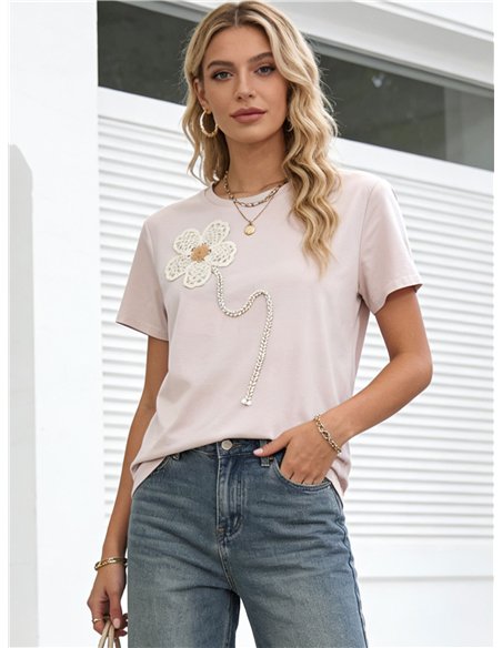 T-shirt con applicazione floreale all'uncinetto