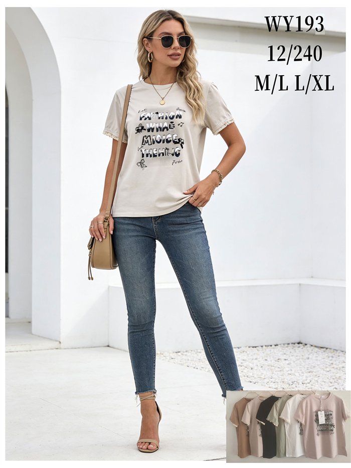 Camiseta con mensaje y manga con encaje