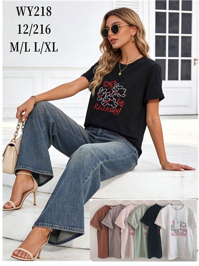 Camiseta con perritos y mensaje 2