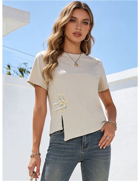 T-shirt asymétrique à fermeture orientale brodée