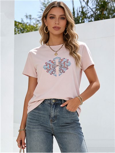 Camiseta con bordado orientaloriental
