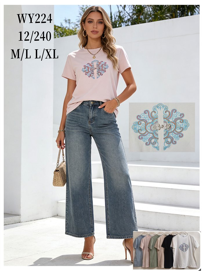 Camiseta con bordado orientaloriental