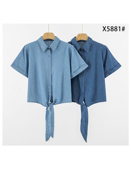 Kurzärmeliges Hemd in Jeansoptik mit Krawatte