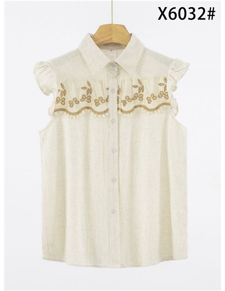 Camisa de lino bordada con volante