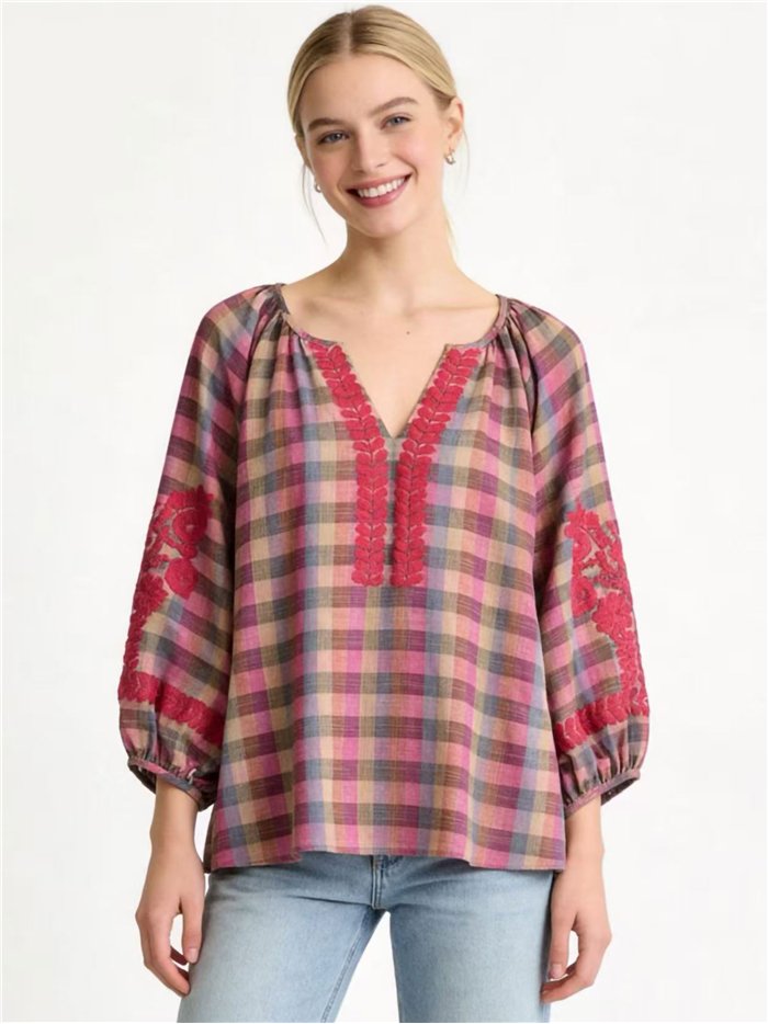 Blusa cuadros con bordado y manga abullonada